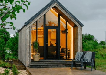 Tiny House Lifestyle Tips: Maximizing Space and Sustainability